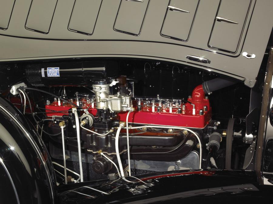  Chrysler Custom Imperial Dual Cowl Phaeton by LeBaron 1933 года  (фото 6 из 30)